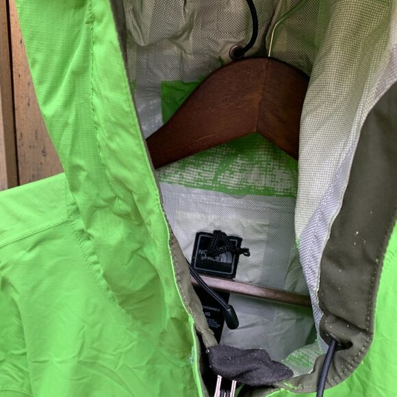 The North Face Hyvent Soft Shell Jacket Large - Picture 6 of 8